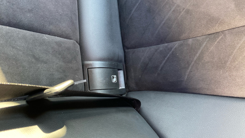 BMW 3 Series 330e xDrive M Sport 4dr Step Auto Saloon